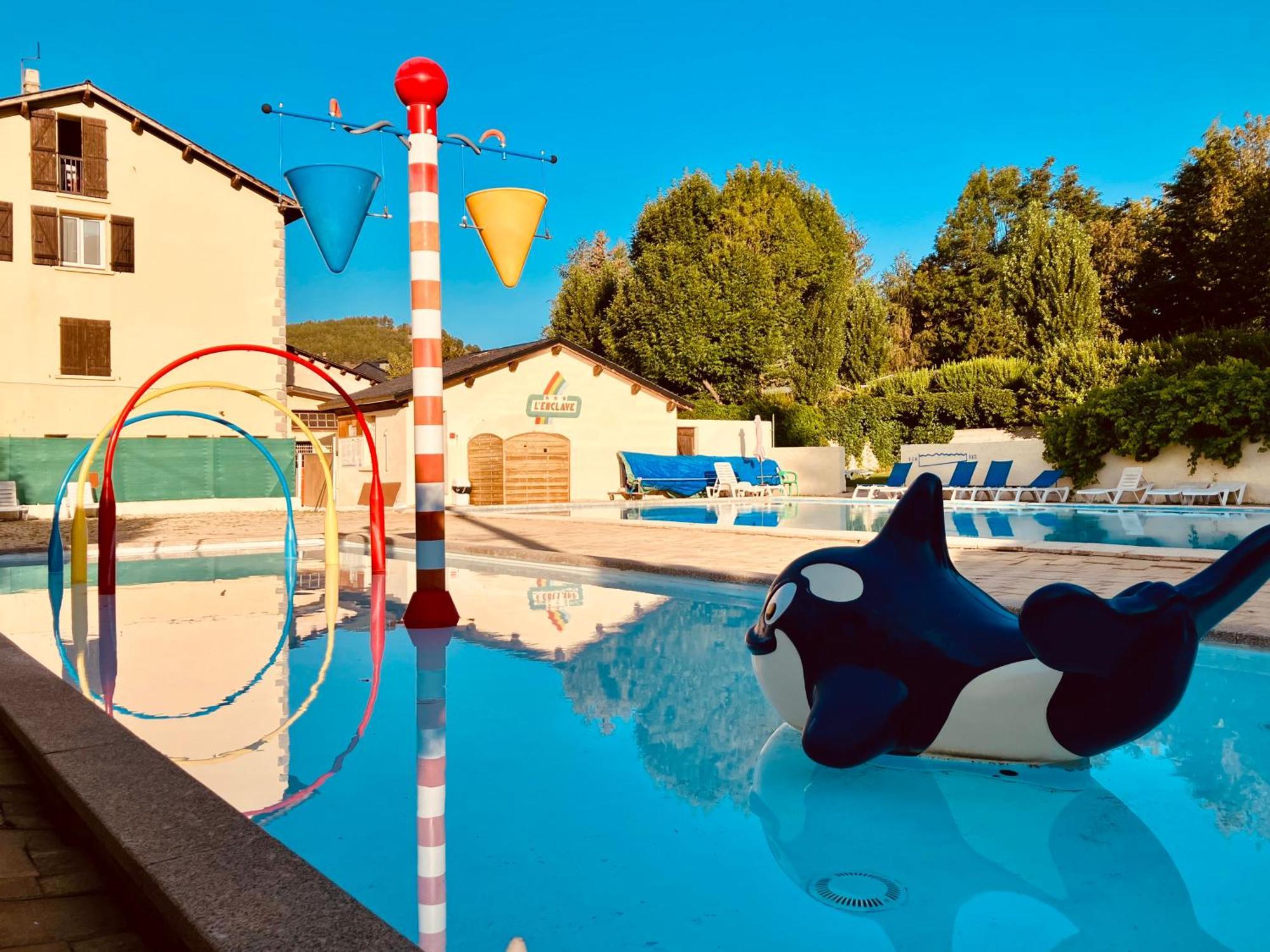 Camping L'Enclave Mobil-Home Estavar Εξωτερικό φωτογραφία