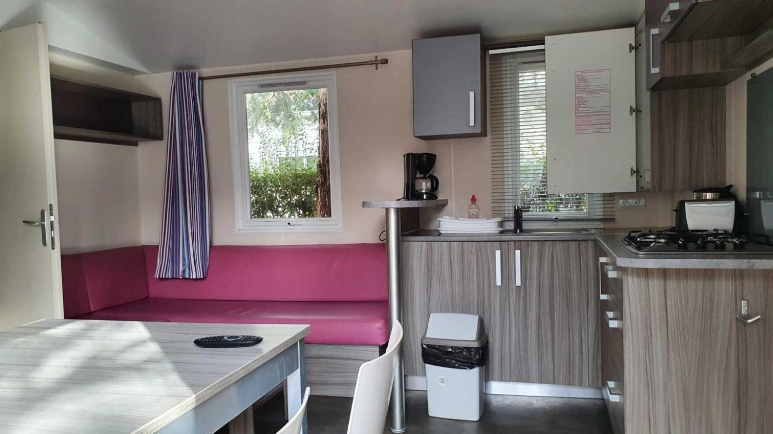 Camping L'Enclave Mobil-Home Estavar Εξωτερικό φωτογραφία