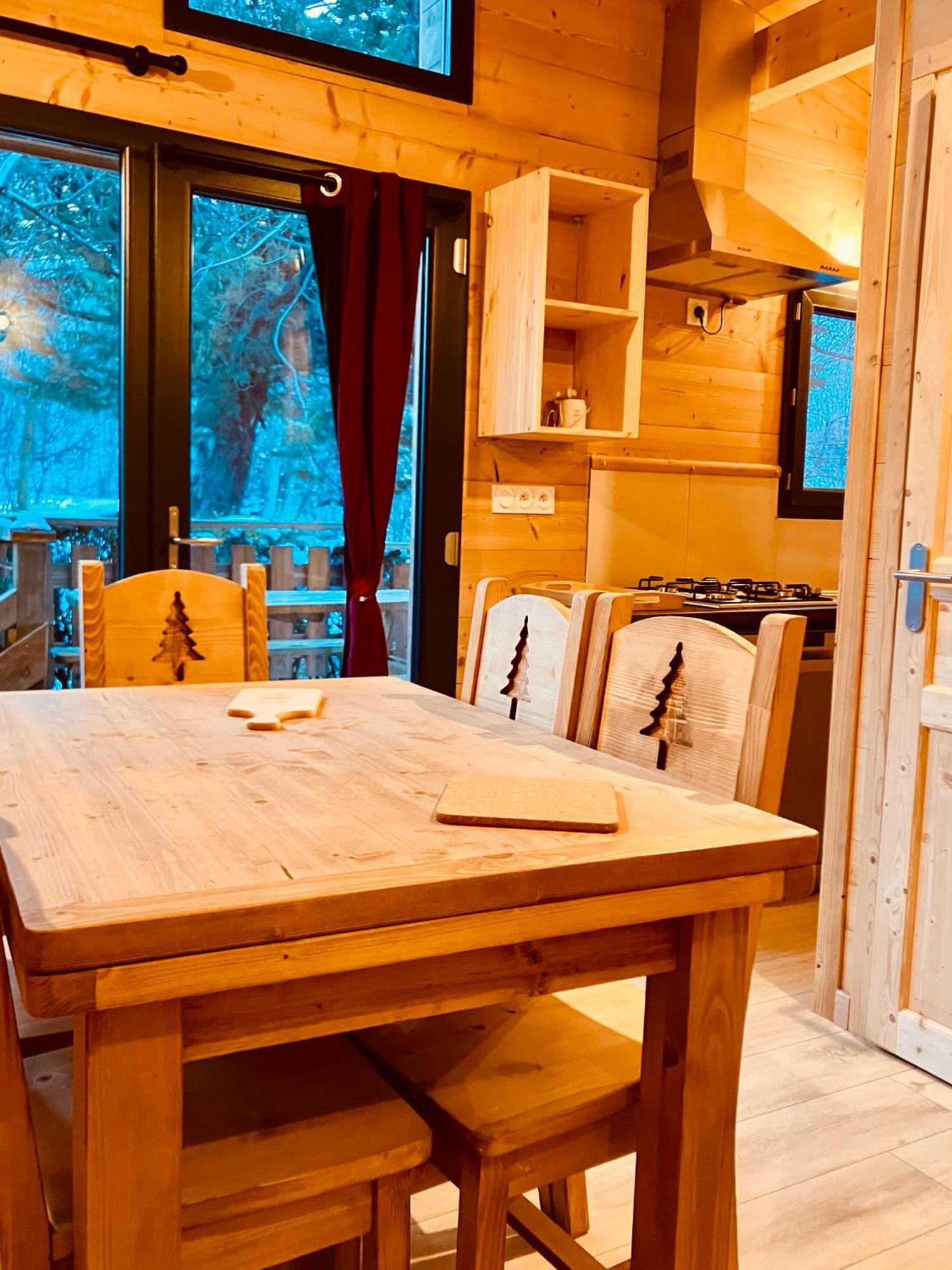 Camping L'Enclave Mobil-Home Estavar Εξωτερικό φωτογραφία