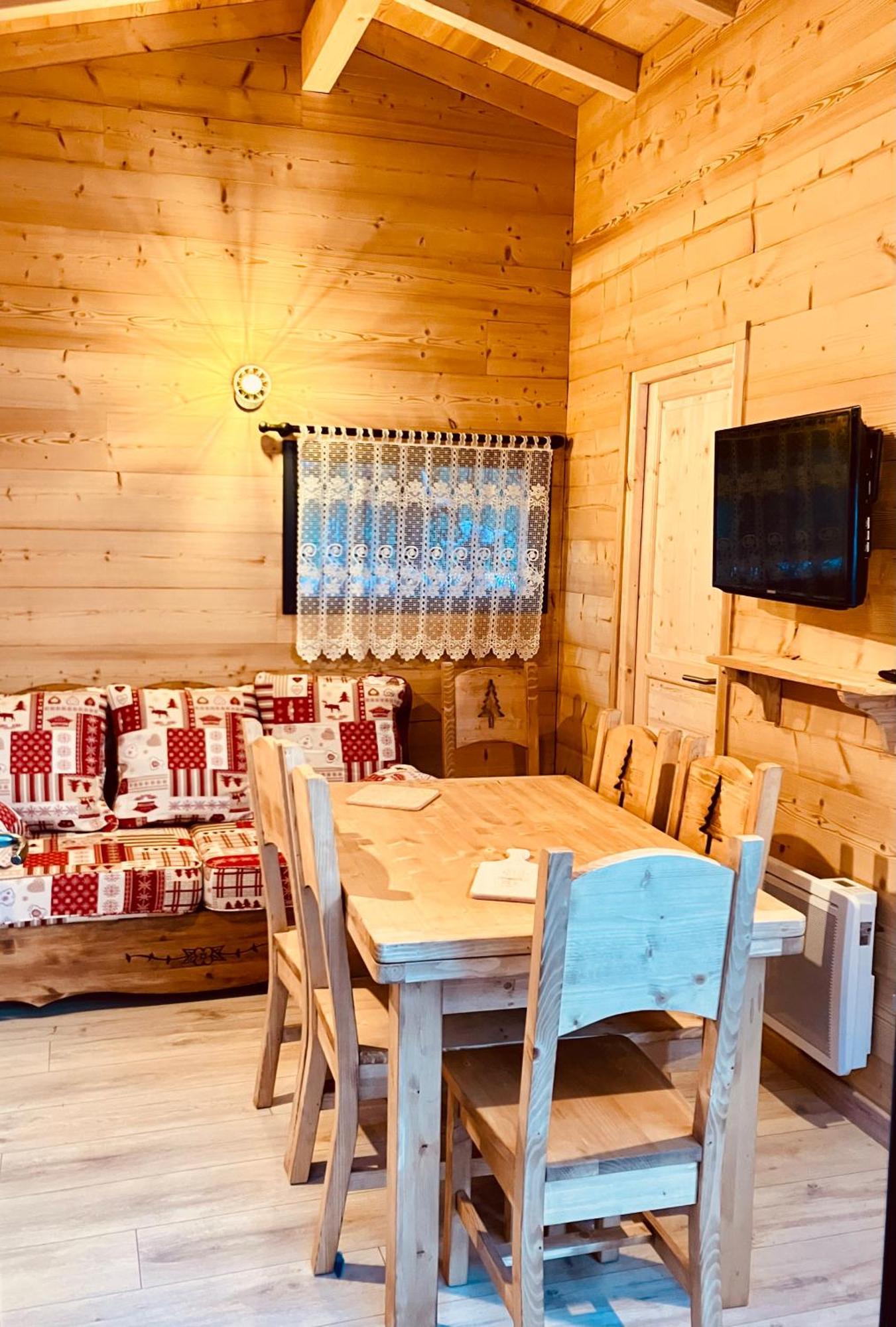 Camping L'Enclave Mobil-Home Estavar Εξωτερικό φωτογραφία